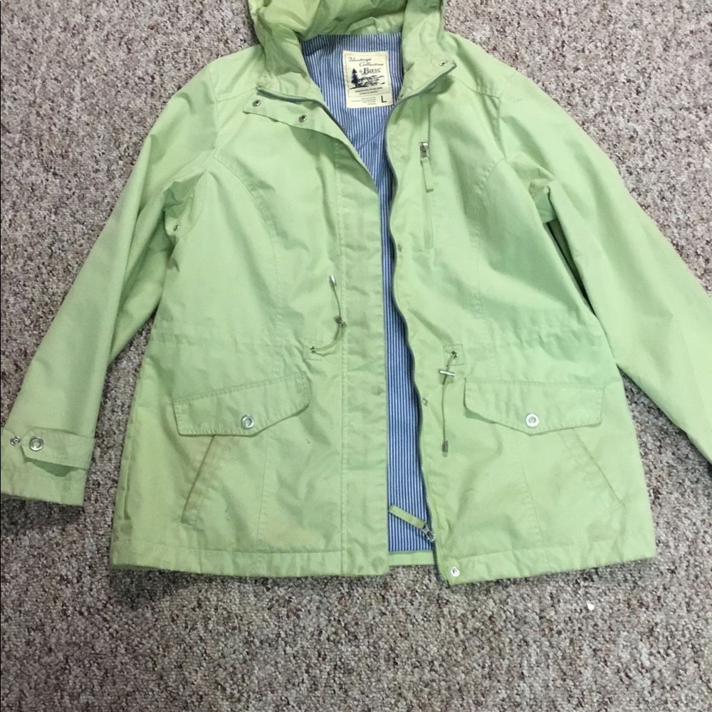 Bass, Woman’s rain coat